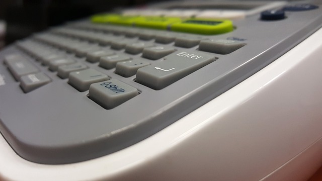 Ontdekkingsreis door de wereld van binders, scanners en labelmakers: soorten, modellen, merkoverzicht en onderhoudstips